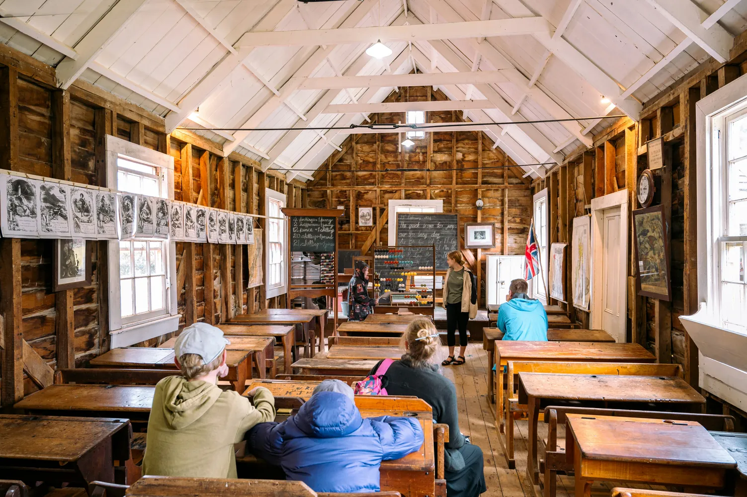 Selecting the Right Educational Approach: A Look at Montessori, Traditional, and Waldorf